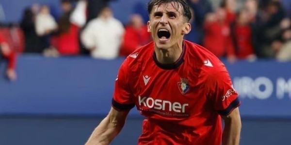 从无人问津到队史射手王！34岁依旧是西甲大杀器，职业生涯够励志