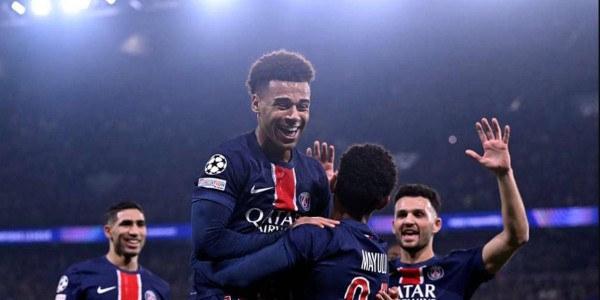 德甲豪门拜仁三线火力全开，欧冠巅峰对决剑指三冠王