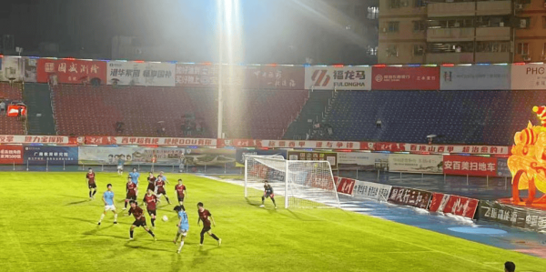 佛山福彩亮相“西甲”绿茵场，公益理念与足球热情共燃