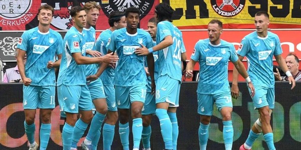 爆冷！滕哈格首秀彻底搞砸，主场沦陷，德甲劲旅惨遭逆转