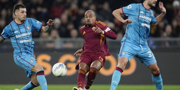 随着卡利亚里0-2，意甲争四白热化，尤文图斯被追平了