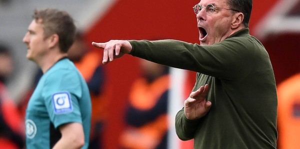 （体育）足球——德甲：勒沃库森胜沃尔夫斯堡