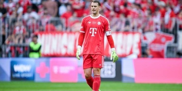 足坛奇景？拜仁门将主力替补三人全倒，欧冠16岁少年上先发