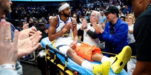 膝盖变形！穆迪无对抗下遭遇重伤 转播信号一度切断