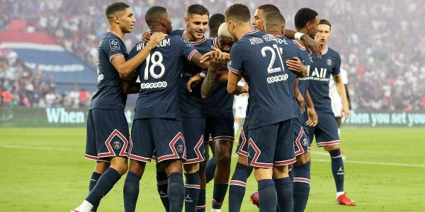 巴黎圣日耳曼近期状态遇阻，雷恩四连胜势头强劲，能否在法甲一决高下？