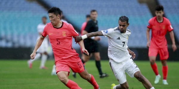 邵佳一能否将他的德甲经验转化为国足蜕变？首秀胜负背后暴露三大挑战！