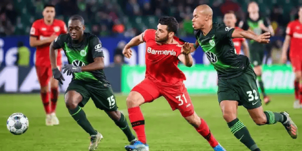 德甲焦点战：汉堡VS勒沃库森，保级队能否阻击争冠劲旅？