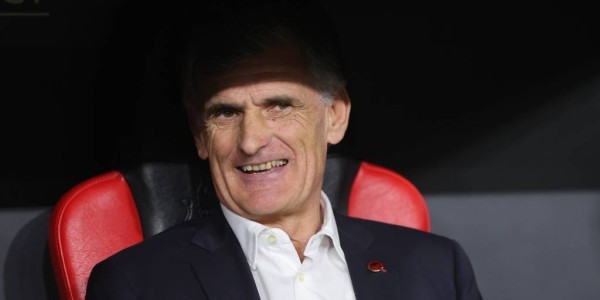 他们在幕后掌舵：什么是体育总监？德甲俱乐部命运的隐形指挥官