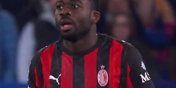 令人失望！米兰落后国米8分争冠基本无望，领先尤文仅7分，争4扔有悬念