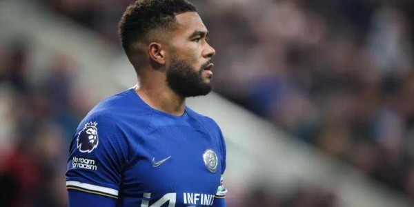 全程遭压制！总比分8-2！后卫逆天失误，昔日欧冠冠军创耻辱纪录！