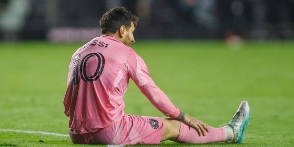 梅西正式封神了！加冕球王独享历史第一