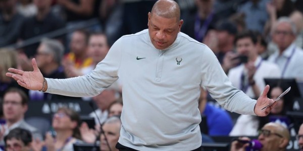 字母哥今夏大概率被交易 里弗斯与多名球员有矛盾