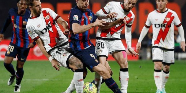 西甲焦点战前瞻：巴萨 VS 赫塔菲，红蓝军团剑指三分