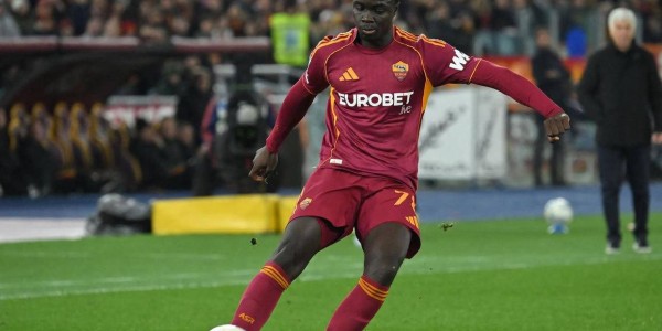 罗马终结两连败，19岁法国新星头球破门助力球队逼近意甲前四