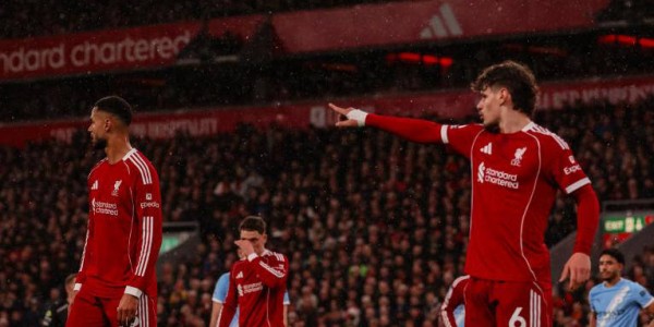 利物浦遭遇欧冠危机，或损失2亿英镑，斯洛特面临解雇风波